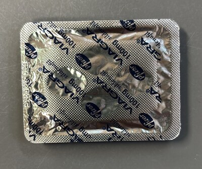 Fake Viagra seized from Rocky Convenience in Toronto, Ontario (CNW Group/Health Canada (HC))