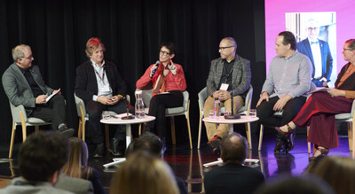 Luc Sirois, Chief Innovation Officer, Quebec; François Bastien, President, Effet B, and Chair of the Board, MEDTEQ+; Carole Jabet, Vice President, Research and Scientific Director, FRQ-Santé; Stéphane Moreau, Senior Director of Engineering, Commercialized Products|Cardiac Ablation Solutions, Medtronic; Louis De Beaumont, Director of Research and Innovation, CIUSSS du Nord-de-l’Île-de-Montréal; Nicola Hagemeister, Scientific Director of itechsanté and Professor. Photo: Catherine Alegre (CNW Group/École de Technologie Supérieure)