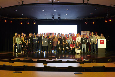 All members of itechsanté present at the inauguration Photo credit: Catherine Alegre (CNW Group/École de Technologie Supérieure)