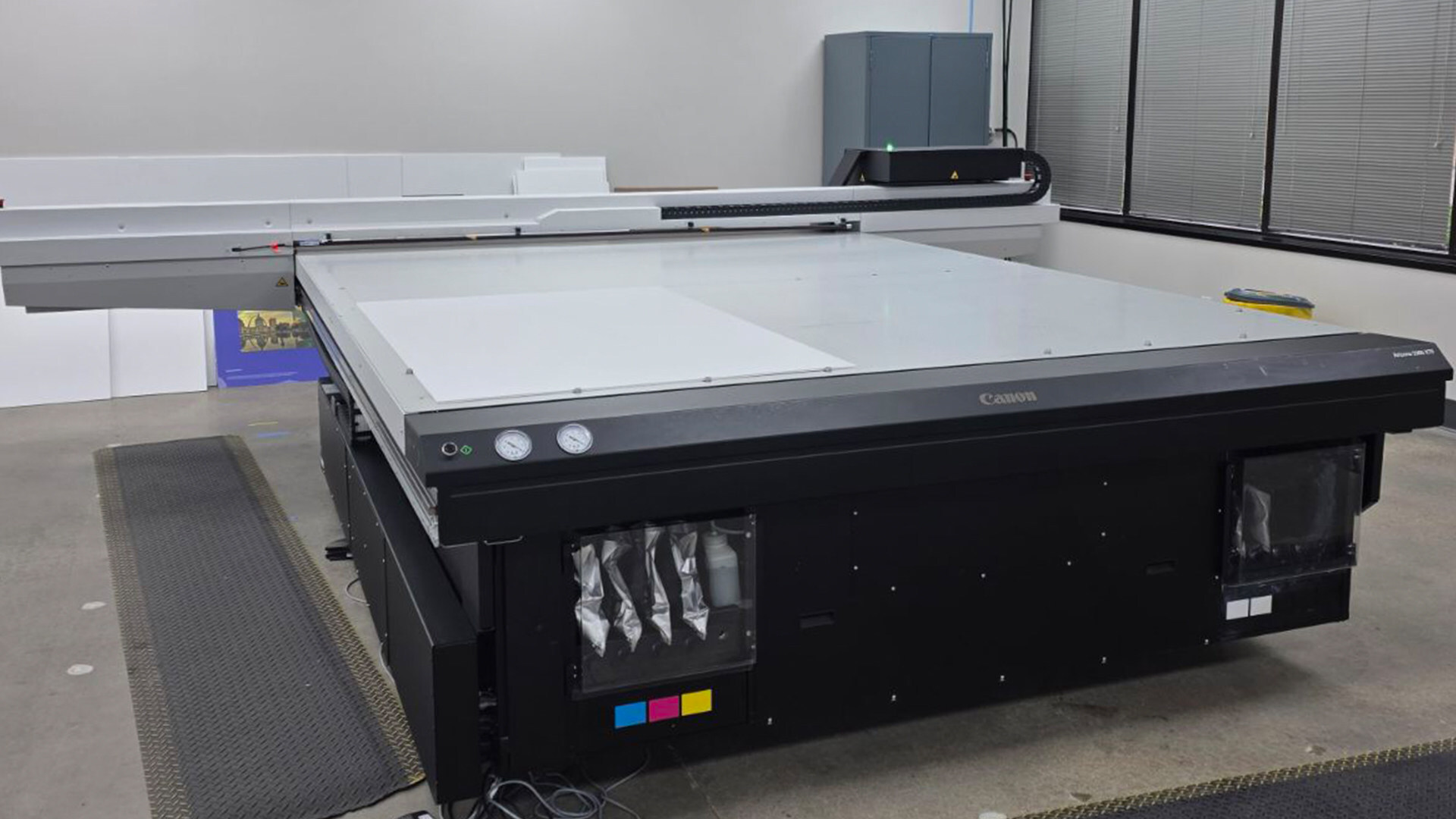 Unable to view the image, Please provide a valid URL.