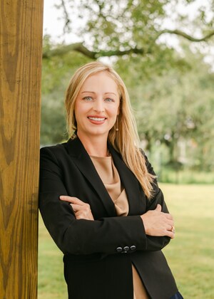 BELFOR Franchise Group's Beth Toenies Named 2025 Woman of Inspiration™ by Universal Womens Network™