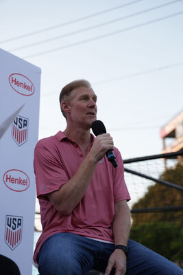 Alexi Lalas speaking at Henkel House launch.