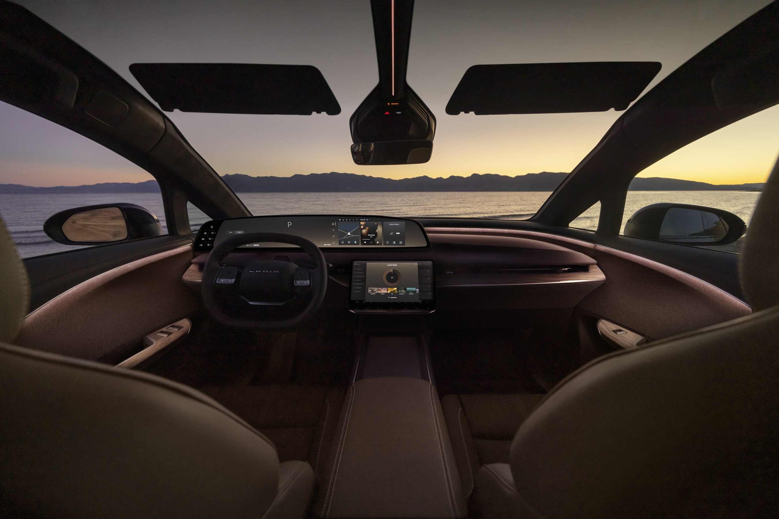 Lucid Gravity Touring: The Luxury Electric SUV Designed Without Compromise, Now Starting at $79,900