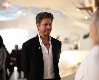 Bollywood Superstars Shah Rukh Khan and Salman Khan Attend Natural History Museum Abu Dhabi's VIP Opening Bollywood Superstars Shah Rukh Khan and Salman Khan Attend Natural History Museum Abu Dhabi's VIP Opening
