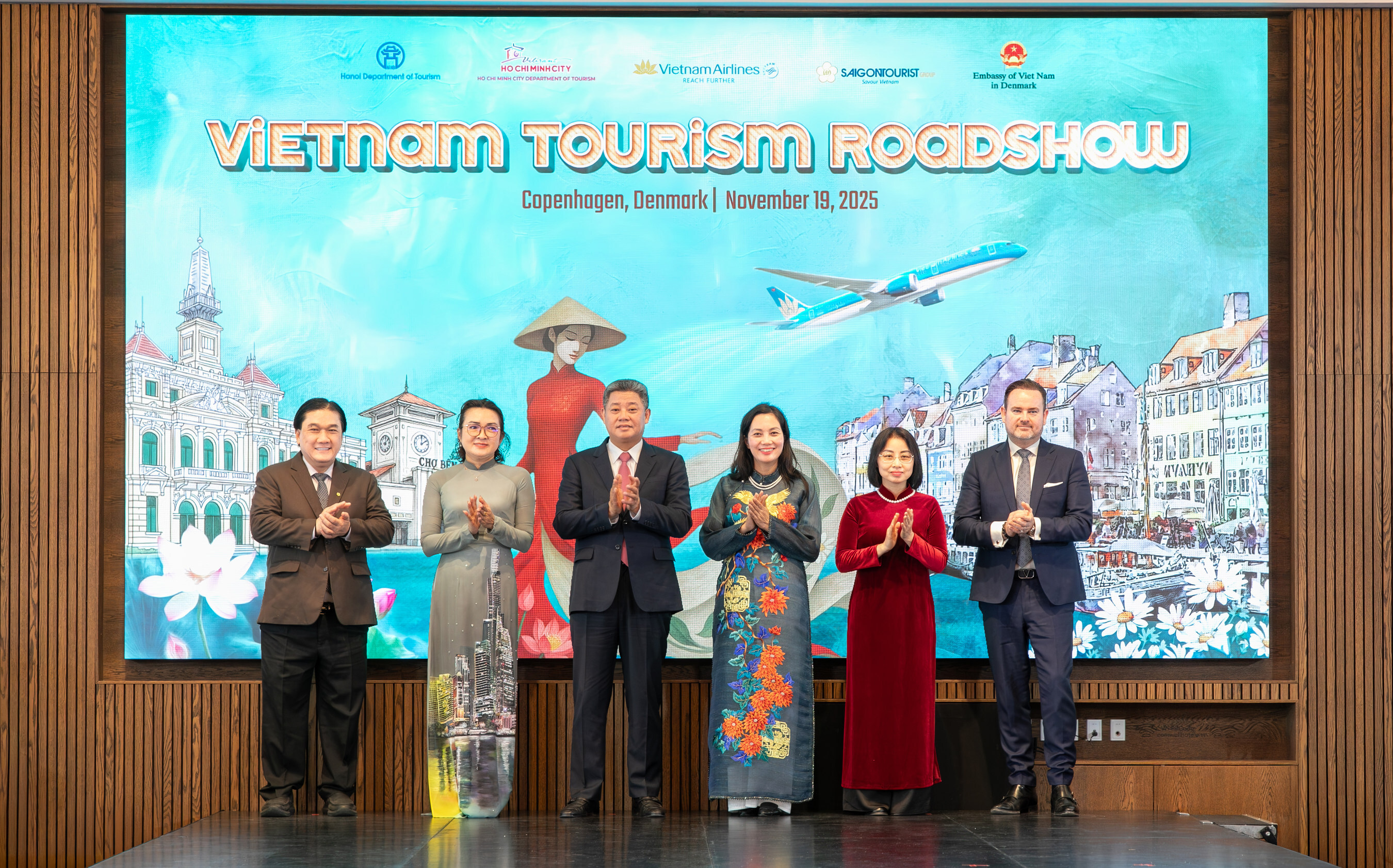 Ho-Chi-Minh-Stadt arbeitet mit Vietnam Airlines zusammen, um den vietnamesischen Tourismus in Nordeuropa zu fördern - Einführung von Direktflügen zwischen Ho-Chi-Minh-Stadt und Kopenhagen (Dänemark)