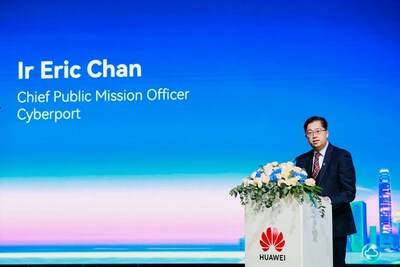 Ir. Eric Chan, Chief Public Mission Officer of the Hong Kong Cyberport, delivering opening remarks