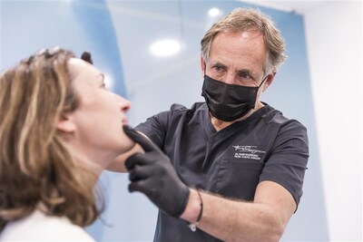 Unable to view the image, Please provide a valid URL.