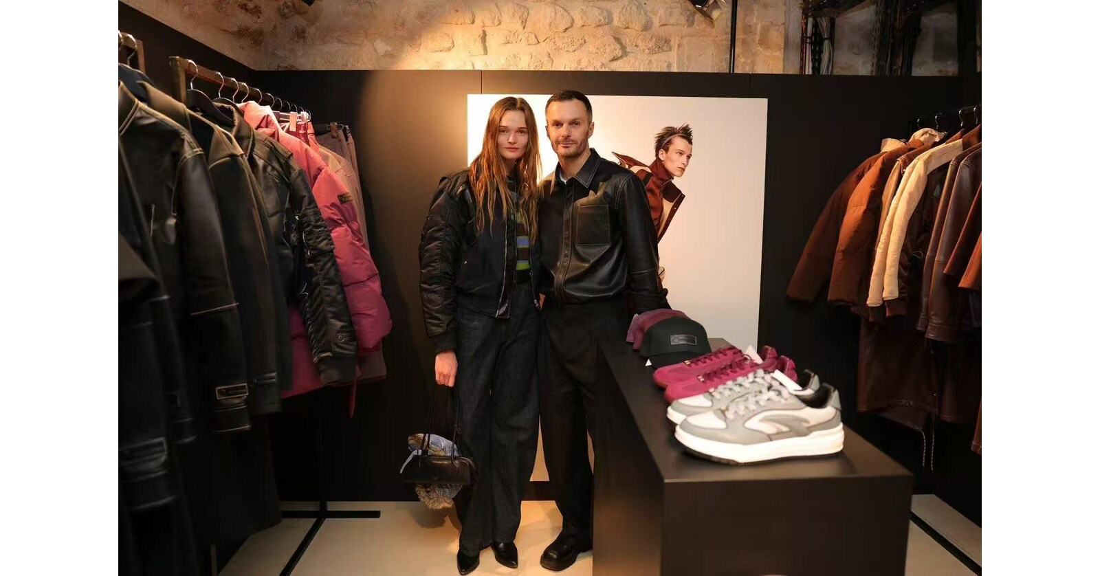 ANTAZERO X KRIS VAN ASSCHE fait ses d&eacute;buts mondiaux au Dover Street Market Paris