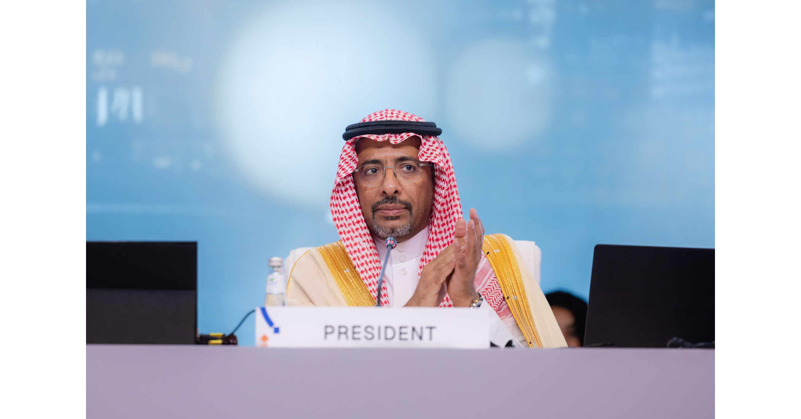 Bandar bin Ibrahim Alkhorayef, saudischer Minister f&uuml;r Industrie und Bodensch&auml;tze, wird zum Pr&auml;sidenten der 21. UNIDO-Generalkonferenz gew&auml;hlt