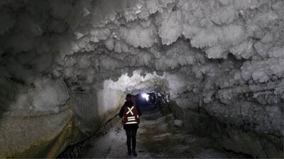 Photo 4: Adit inspection at Mactung. (CNW Group/Fireweed Metals Corp.)