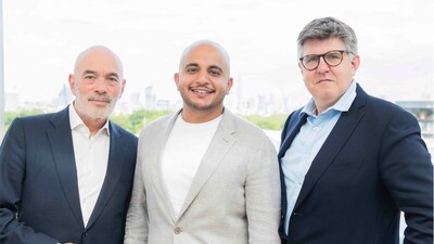 L-R. Mike Mathieson, Abdullah AlKassem (Chairman), James Drewer (CEO) (PRNewsfoto/WAYS GLOBAL COMMUNICATION (WGC) LIMITED) L-R. Mike Mathieson, Abdullah AlKassem (Chairman), James Drewer (CEO) (PRNewsfoto/WAYS GLOBAL COMMUNICATION (WGC) LIMITED)