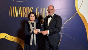 Bulat Utemuratov Foundation's autism program wins prestigious AmCham healthcare award