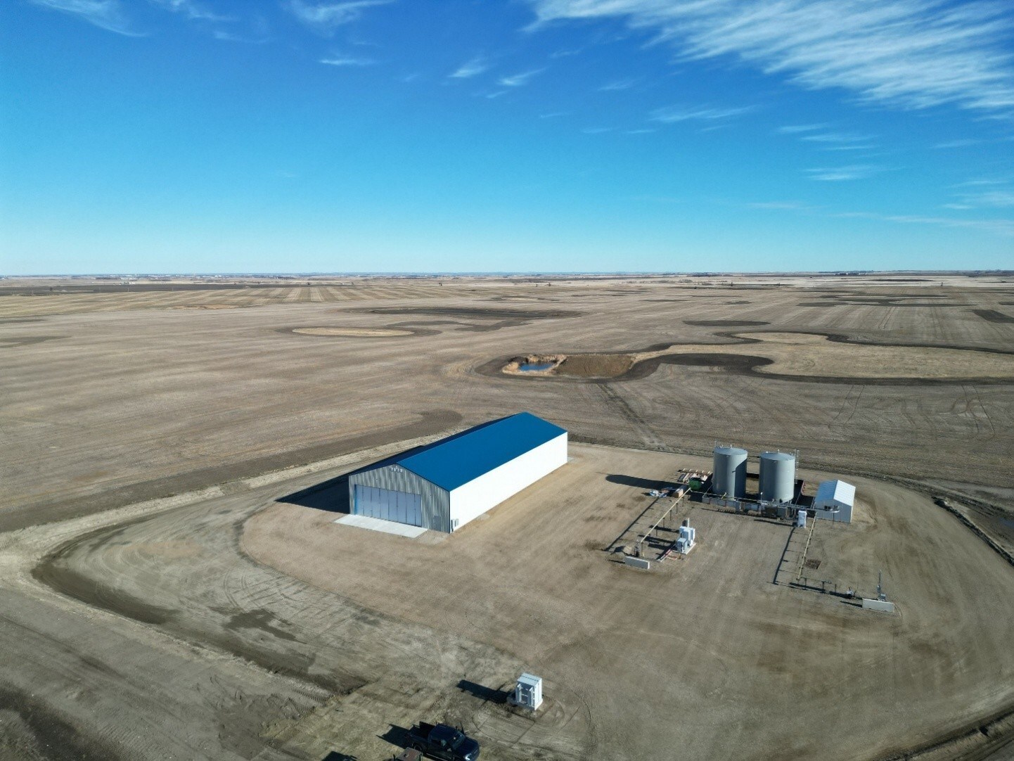 Lithium Demonstration Plant Building (CNW Group/EMP Metals Corp.) Lithium Demonstration Plant Building (CNW Group/EMP Metals Corp.)