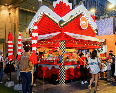 Amos Xmas pop-up booth at Central World.