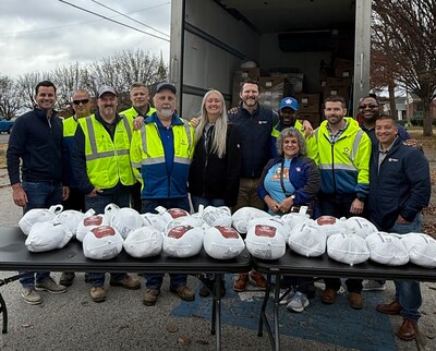 Republic Services employees distributed 1,000 turkeys throughout Tennessee ahead of Thanksgiving.