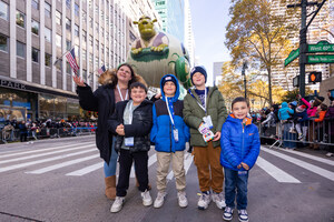 FIRST RESPONDERS CHILDREN'S FOUNDATION HONORS FIRST RESPONDER FAMILIES AT 24TH ANNUAL THANKSGIVING DAY PARADE CEREMONY