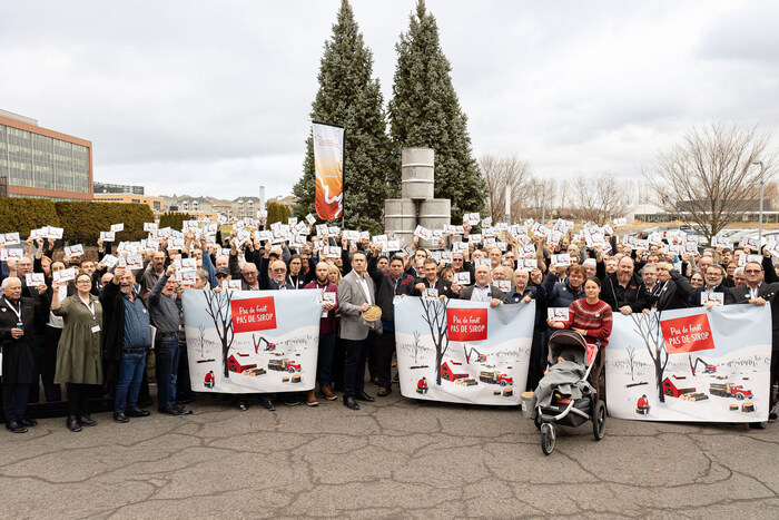 Plus de 200 producteurs et productrices ac&#233;ricoles ont d&#233;montr&#233; leur solidarit&#233; envers les ac&#233;riculteurs et ac&#233;ricultrices du Bas-Saint-Laurent. (Groupe CNW/Producteurs et productrices ac&#233;ricoles du Qu&#233;bec)