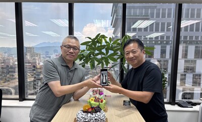 本次 MaaS 新服務由執行長吳柏儀(左)與營運長陳嘉文 (右) 共同領軍規劃