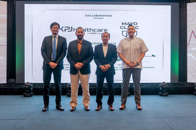 [from left] Mr Royston Lek, Vice President, Global Commercial Solutions, Mayo Clinic International; Datuk Syed Mohamed Syed Ibrahim, President and Chief Executive, Johor Corporation (JCorp), Chairman of KPJ Healthcare University and Chairman of KPJ Health System Project Steering Committee; Tan Sri Dato’ Sri Dr Ismail bin Bakar, Chairman of KPJ Healthcare and Mr Chin Keat Chyuan, President and Managing Director of KPJ Healthcare taking a commemorative photo.