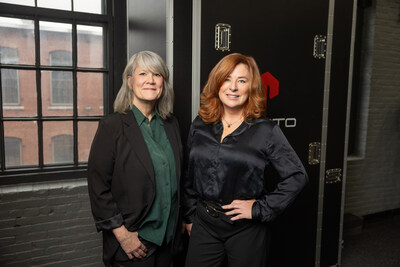 From left to right: Joanne Stanway and Kristen Standish.