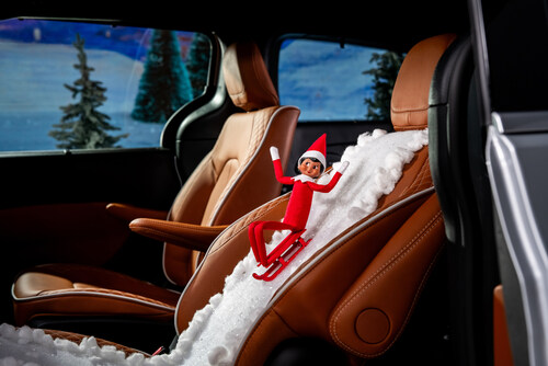 Chrysler Pacifica and The Elf on the Shelf return to create holiday magic together in new social media campaign.