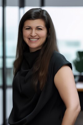 Emily Heintz is Executive Director of Curiosity Lab, a 5G-enabled living lab advancing autonomous and smart city innovation. With 15+ years of experience in startups, venture capital, and economic development, she’s a recognized leader in building partnerships and leading initiatives that drive innovation and community impact.