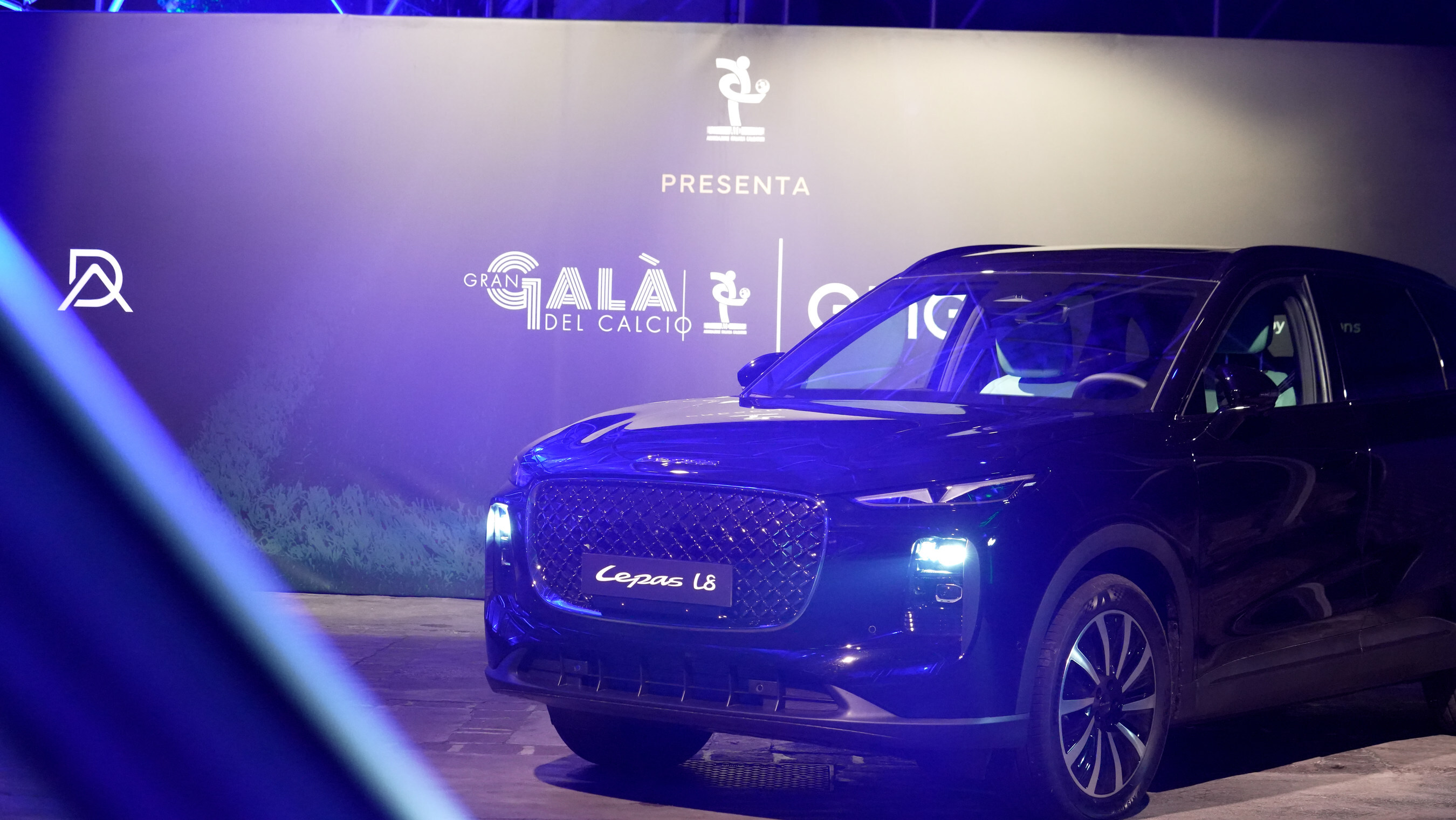 La "Leopard Aesthetics" illumina il Gran Galà del Calcio mentre LEPAS L8 definisce una nuova era di prestazioni di mobilità premium