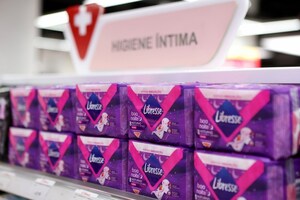 Essity amplia seu negócio de proteção feminina chegando às lojas físicas do RJ e do ES