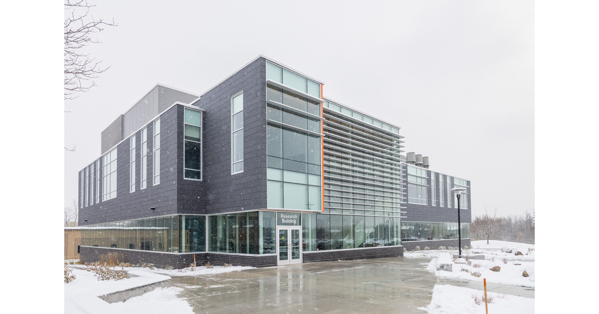 RIT opens new Research Building positioned at the 'forefront of discovery'