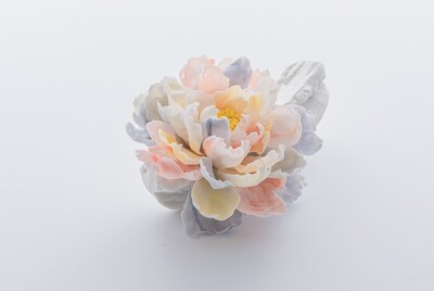 圖 4 : Leo Wong  陶瓷花卉雕塑《牡丹 》 系列