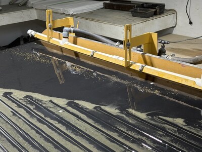 Pic 3 - Shaker Table (CNW Group/Omineca Mining and Metals Ltd.)