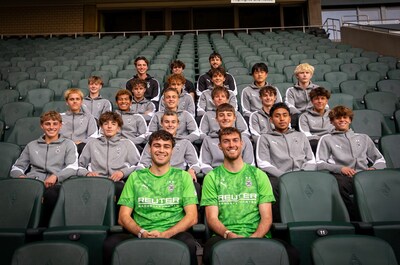 USMNT Stars Gio Reyna and Joe Scally Mentor International Soccer Academy U17/18 Team of North American Youth Soccer Players at Borussia Mönchengladbach