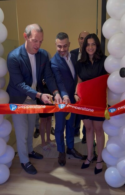 Pepperstone New Dubai Office Ribbon Cutting Ceremony (PRNewsfoto/Pepperstone Financial Services LLC)