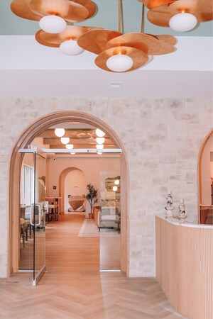 Tennessee's Newest Health and Wellness Sanctuary, Level, Celebrates the Holidays with Grand Opening on December 13th