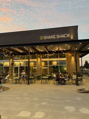 Shake Shack at Reed's Crossing