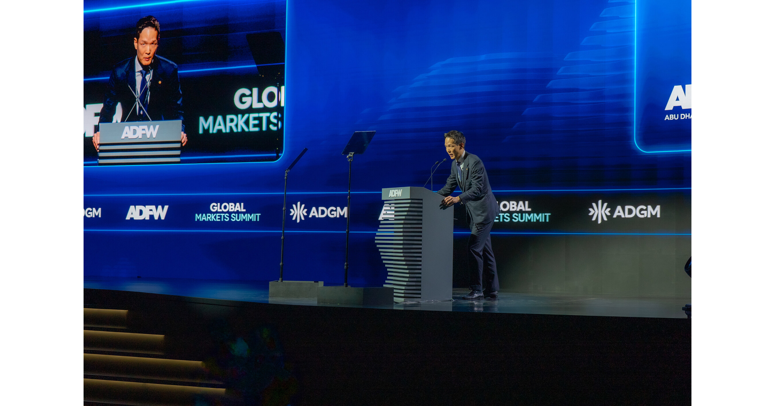 Hanwha Life CGO Dong-Won Kim Reaffirms Commitment to Strengthening South Korea-UAE Financial Cooperation at ADFW 2025 Hanwha Life CGO Dong-Won Kim Reaffirms Commitment to Strengthening South Korea-UAE Financial Cooperation at ADFW 2025