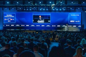 Hanwha Life CGO Dong-Won Kim Reaffirms Commitment to Strengthening South Korea-UAE Financial Cooperation at ADFW 2025