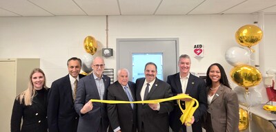 Onkos Surgical Ribbon Cutting (Featured left to right): Erin D’Auria, John Coelho, Gene Kulesha, Dr. Steven Gitelis, Michael Kirsh, Patrick Treacy, and Althea Ford. Onkos Surgical Ribbon Cutting (Featured left to right): Erin D’Auria, John Coelho, Gene Kulesha, Dr. Steven Gitelis, Michael Kirsh, Patrick Treacy, and Althea Ford.