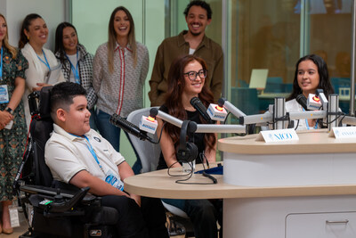 The studio officially opened its doors with a special live broadcast featuring Ryan Seacrest, Anna Cathcart, Anthony Ramos, Lele Pons and Priah Ferguson, alongside Nicklaus Children’s patients as on-air co-hosts.