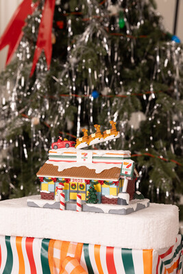 Fans can celebrate the holidays in true 7-Eleven® style with new pieces designed to brighten the season Fans can celebrate the holidays in true 7-Eleven® style with new pieces designed to brighten the season