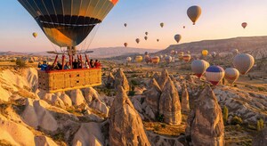 2026 Travel Forecast: Americans Shift to 'Deep History' Routes in Turkey and Egypt as Alternatives to Overcrowded Europe