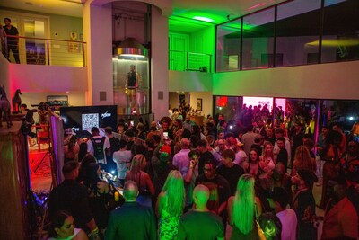 Unable to view the image, Please provide a valid URL.