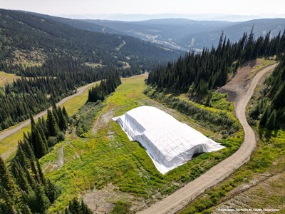 Snow is stored under insulation mats over the summer. The Snow Secure solution preserves up to 80 % of the snow for starting the next season .
Sun Peaks Ski Resort, British Columbia, Canada. Snow is stored under insulation mats over the summer. The Snow Secure solution preserves up to 80 % of the snow for starting the next season .
Sun Peaks Ski Resort, British Columbia, Canada.