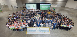 Sands China and Community Volunteers Assemble 30,000 Hygiene Kits for Annual 'Clean the World' Initiative