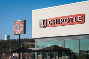 BIG MILESTONE IN THE "LITTLE APPLE:" CHIPOTLE OPENS ITS 4,000TH RESTAURANT, LOCATED IN MANHATTAN, KANSAS