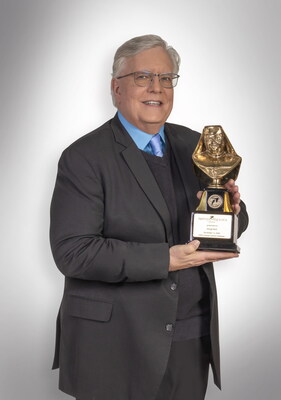 Doug Keck receives the 2025 Mother Angelica Award. Photo courtesy of EWTN. Doug Keck receives the 2025 Mother Angelica Award. Photo courtesy of EWTN.