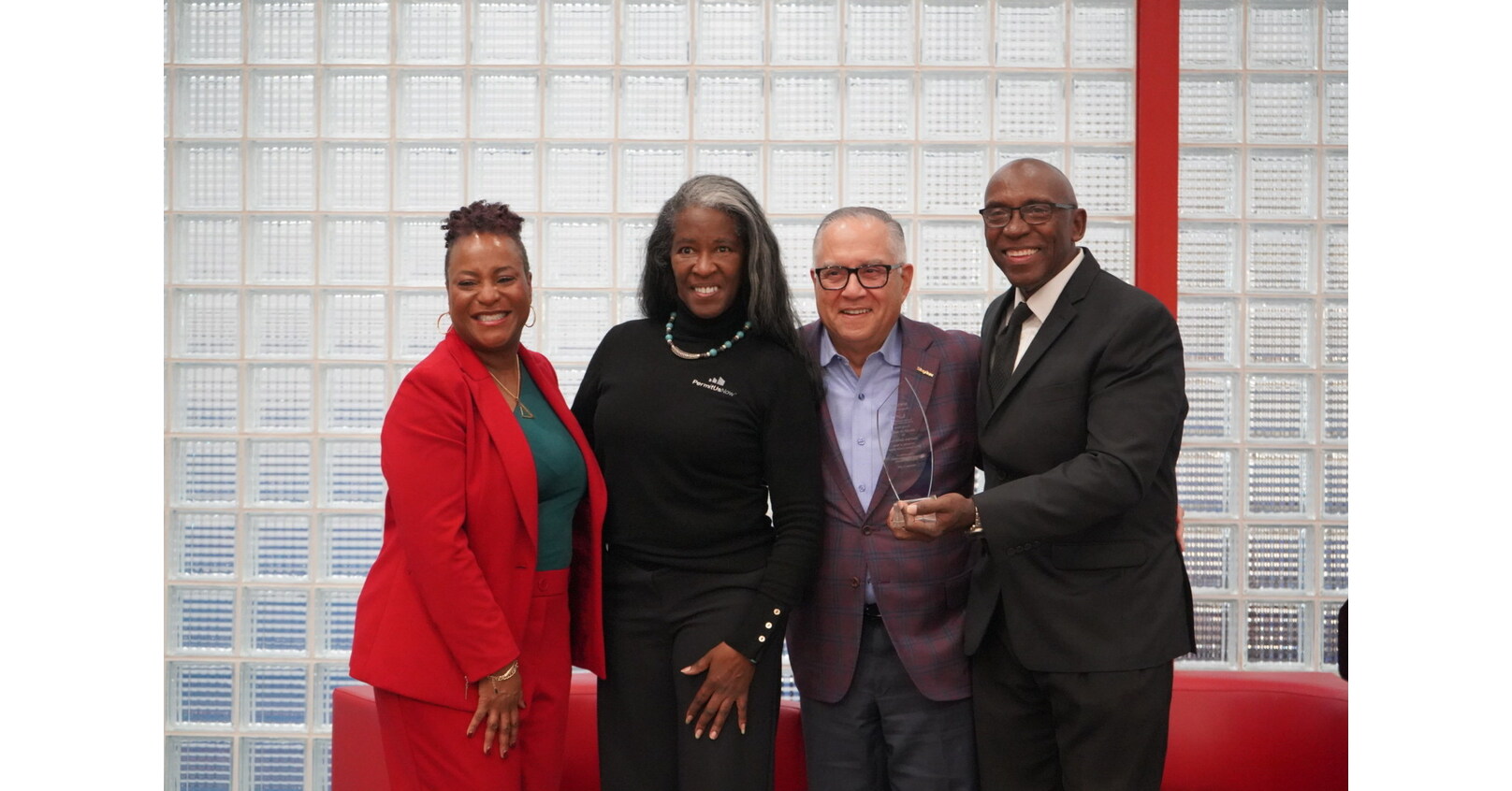 PermitUsNow's Founder Helen Callier Honored as Mentor of the Year by GHBPF; Celebrated for Her Leadership in Strengthening Small Businesses Across Houston Region