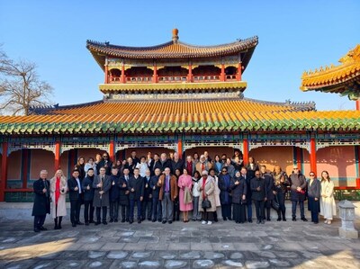 Group photo of attending leaders, diplomatic envoys, and other distinguished guests Group photo of attending leaders, diplomatic envoys, and other distinguished guests