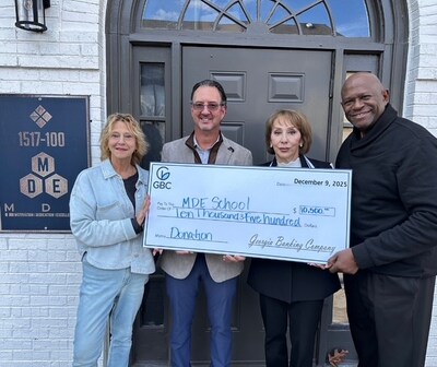From left to right: Mindy Elkan, MDE School Executive Director; David Neyer, President & CEO, Georgia Student Scholarship Organization; Roya Sobhani, Retail Market Leader SVP, Georgia Banking Company; and David Bouie, MDE School Assistant Director, celebrate the $10,500 contribution GBC made through the GASSO tax credit program to support scholarships for low-income neurodiverse students. (PRNewsfoto/MDE School)