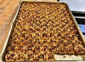 Avis de ne pas consommer de baklaw contenant des pistaches préparé et vendu par l'entreprise Super Marché BKR